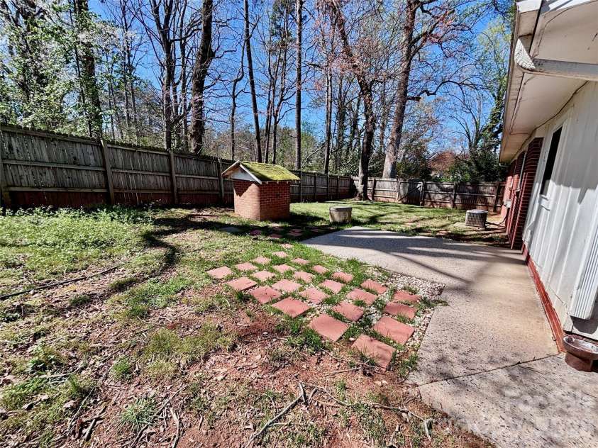 234 AllenDale Drive, Forest City, NC 28043.  MLS# CAR4315515, YatesRealty ID 6755. 