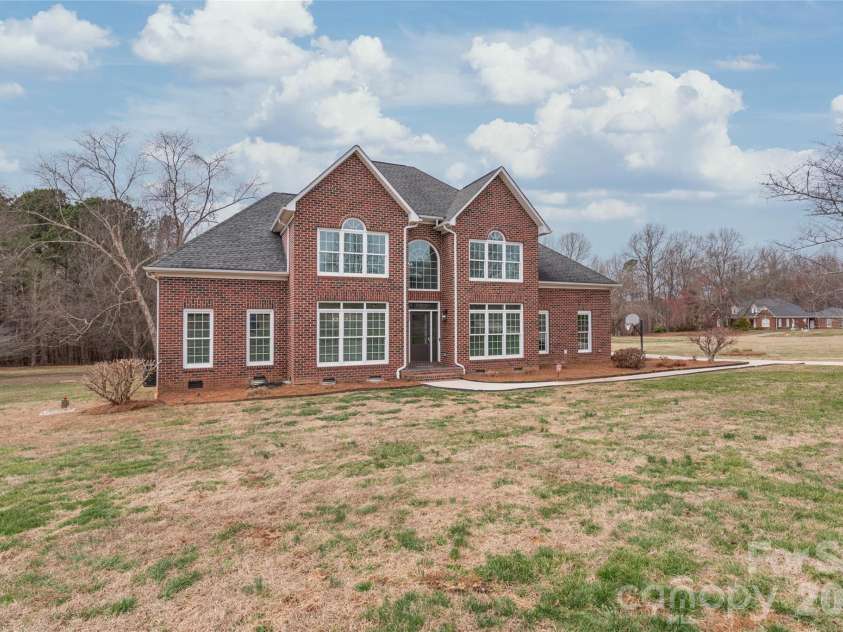 1264 Willow Oaks Trail, Weddington, NC 28104.  MLS# CAR4351107, YatesRealty ID 6756. 