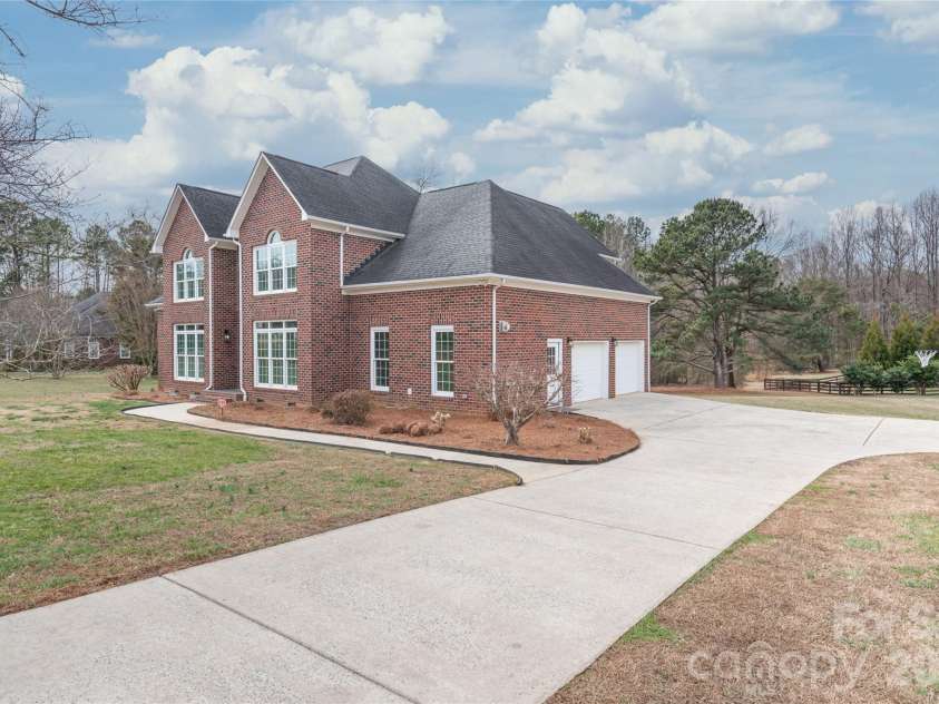1264 Willow Oaks Trail, Weddington, NC 28104.  MLS# CAR4351107, YatesRealty ID 6756. 