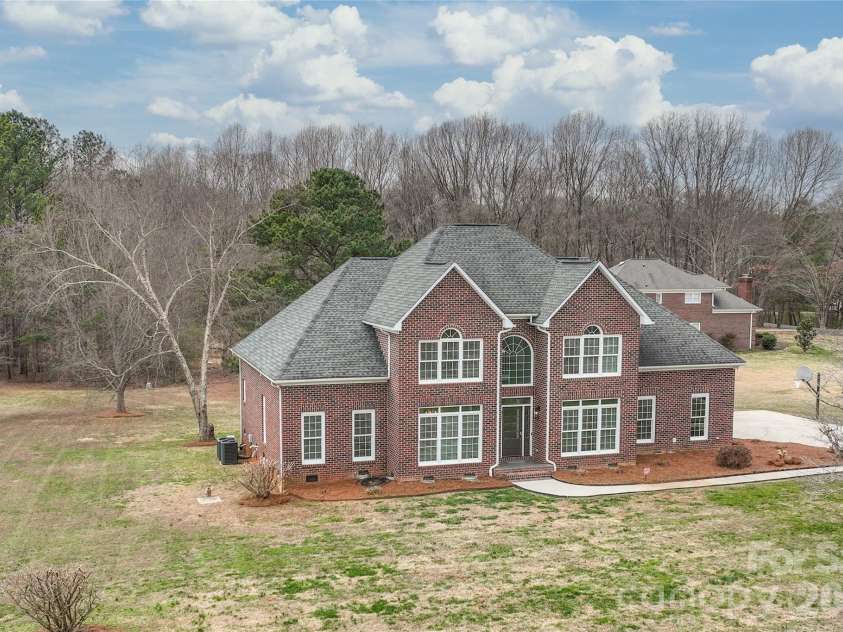 1264 Willow Oaks Trail, Weddington, NC 28104.  MLS# CAR4351107, YatesRealty ID 6756. 
