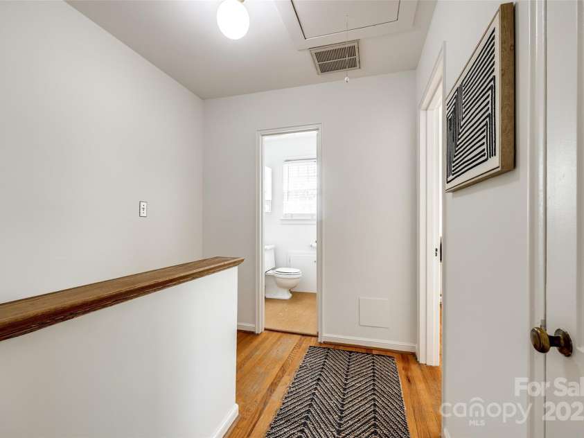 315 Wakefield Drive, Charlotte, NC 28209.  MLS# CAR4226849, YatesRealty ID 6757. 