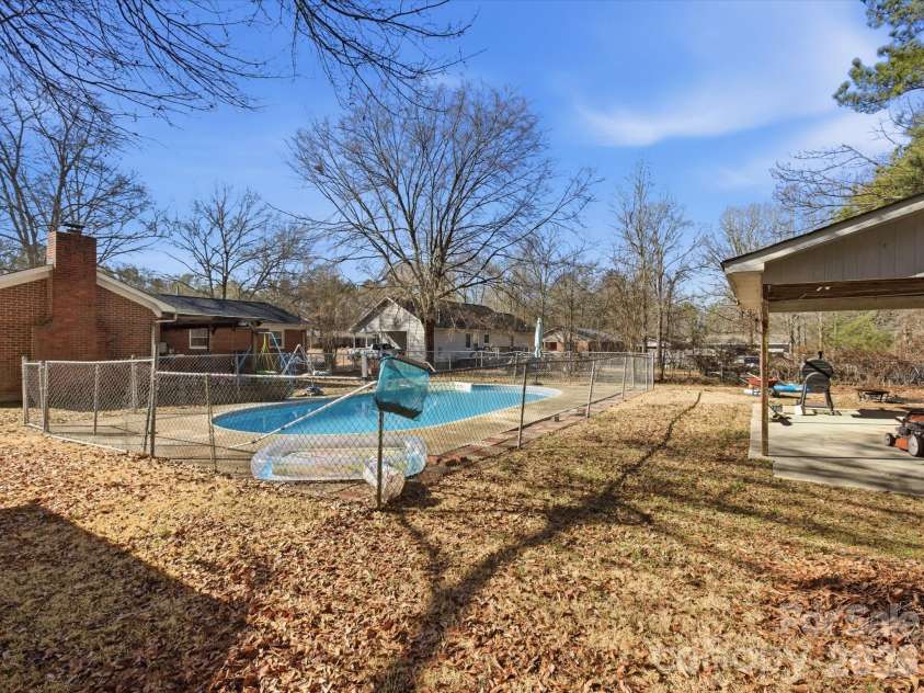 2694 Pineview Drive, Lancaster, SC 29720.  MLS# CAR4352153, YatesRealty ID 6760. 