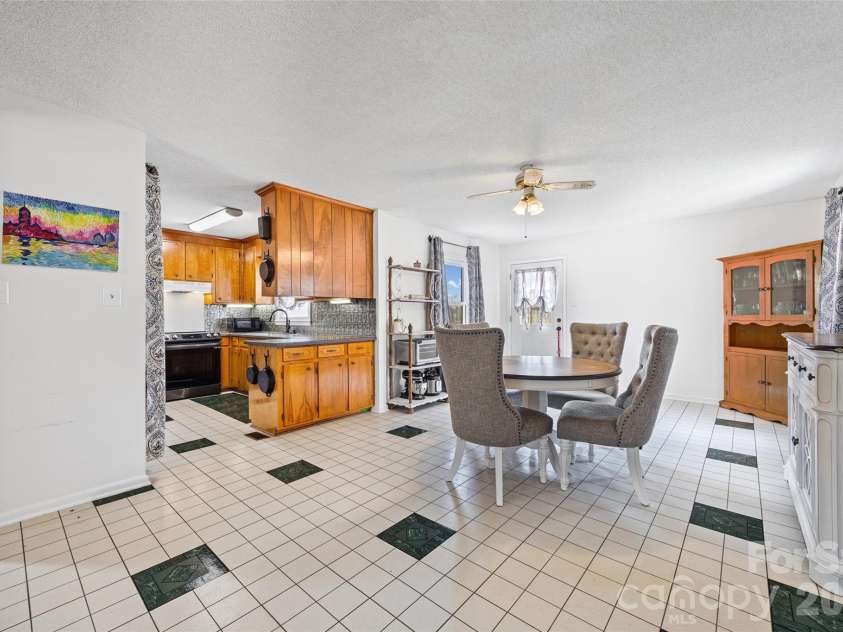 3695 Black Highway, York, SC 29745.  MLS# CAR4359817, YatesRealty ID 6761. Dining Area