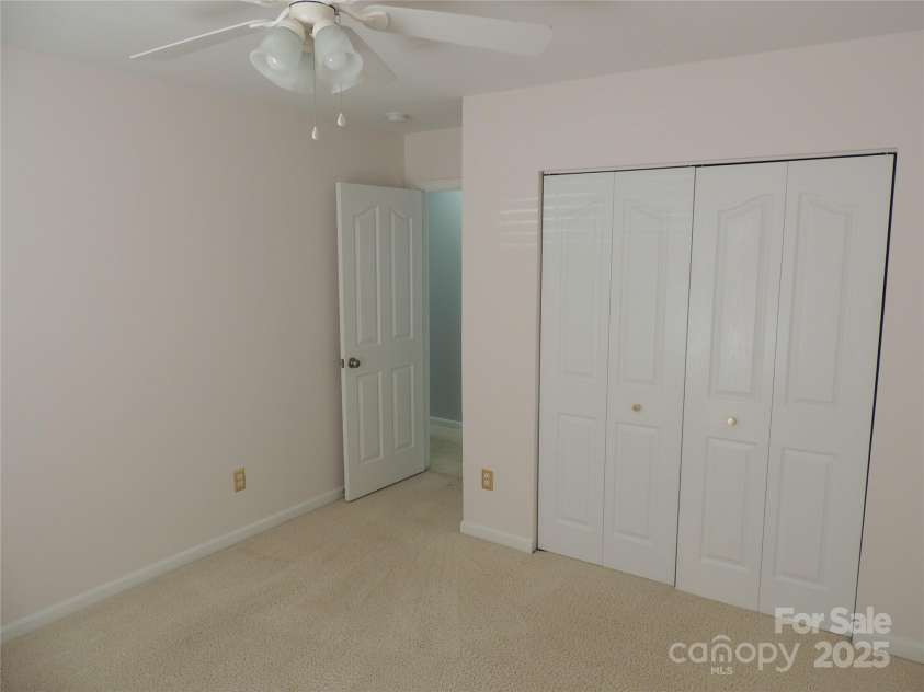 7814 Rolling Meadows Lane, Huntersville, NC 28078.  MLS# CAR4238329, YatesRealty ID 6761. 