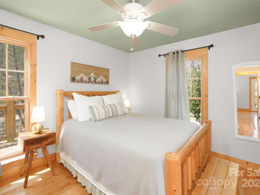 60 Hidden View Lane, Almond, NC 28702.  MLS# CAR4248254, YatesRealty ID 6764. 