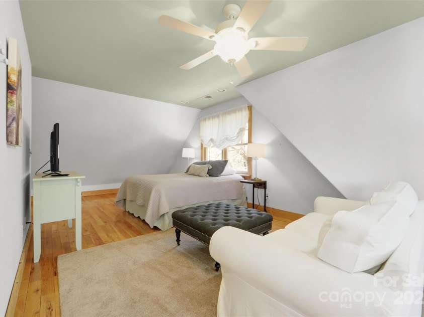 60 Hidden View Lane, Almond, NC 28702.  MLS# CAR4248254, YatesRealty ID 6764. 