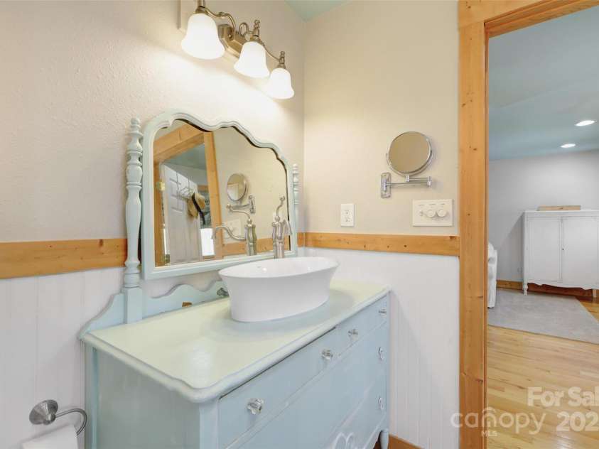 60 Hidden View Lane, Almond, NC 28702.  MLS# CAR4248254, YatesRealty ID 6764. 