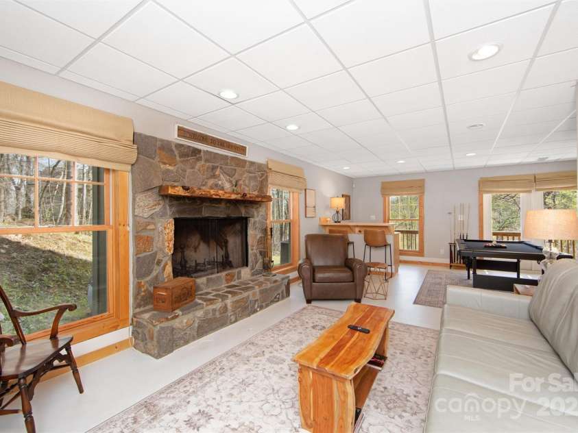 60 Hidden View Lane, Almond, NC 28702.  MLS# CAR4248254, YatesRealty ID 6764. 