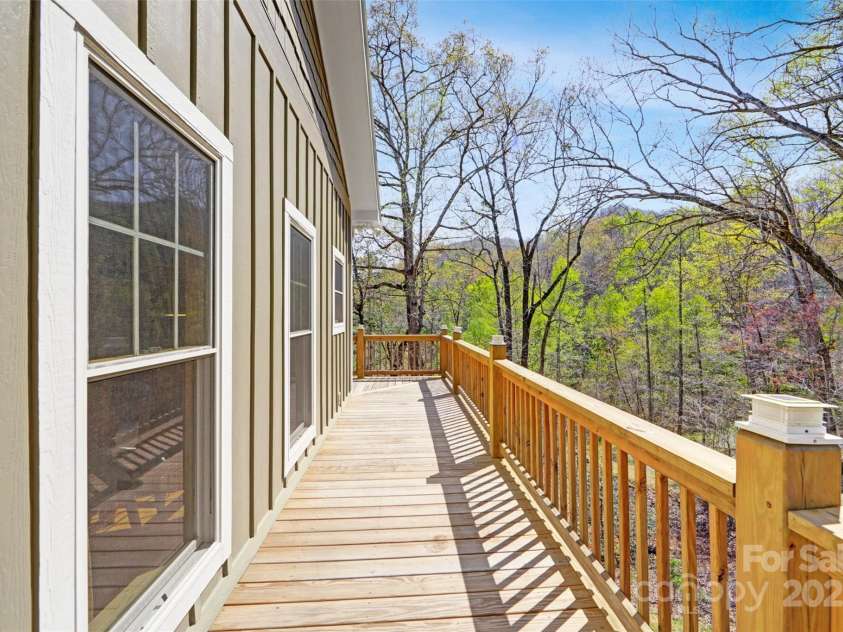 60 Hidden View Lane, Almond, NC 28702.  MLS# CAR4248254, YatesRealty ID 6764. 