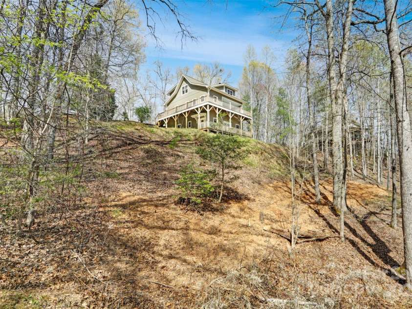 60 Hidden View Lane, Almond, NC 28702.  MLS# CAR4248254, YatesRealty ID 6764. 