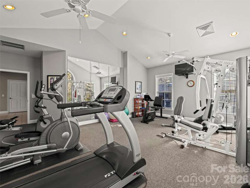 81 Outlook Circle, Swannanoa, NC 28778.  MLS# CAR4362543, YatesRealty ID 6766. 