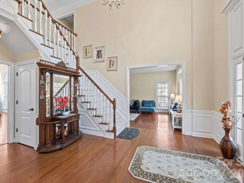 6215 Glencairn Court, Charlotte, NC 28269.  MLS# CAR4359110, YatesRealty ID 6767. 