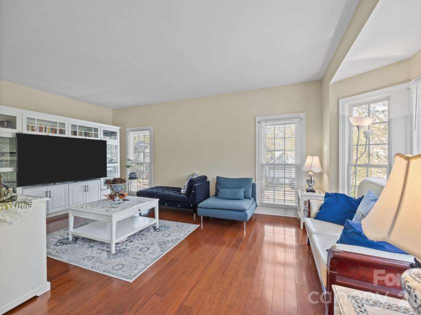 6215 Glencairn Court, Charlotte, NC 28269.  MLS# CAR4359110, YatesRealty ID 6767. 