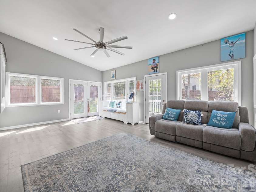 6215 Glencairn Court, Charlotte, NC 28269.  MLS# CAR4359110, YatesRealty ID 6767. 