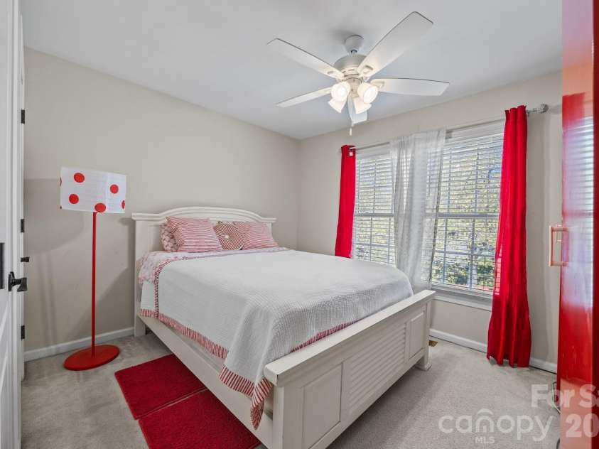 6215 Glencairn Court, Charlotte, NC 28269.  MLS# CAR4359110, YatesRealty ID 6767. 
