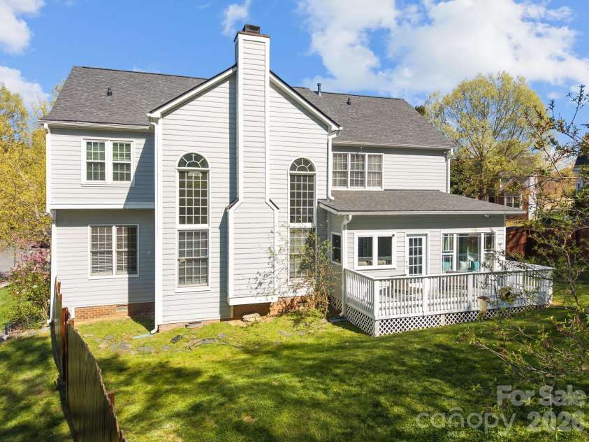 6215 Glencairn Court, Charlotte, NC 28269.  MLS# CAR4359110, YatesRealty ID 6767. 