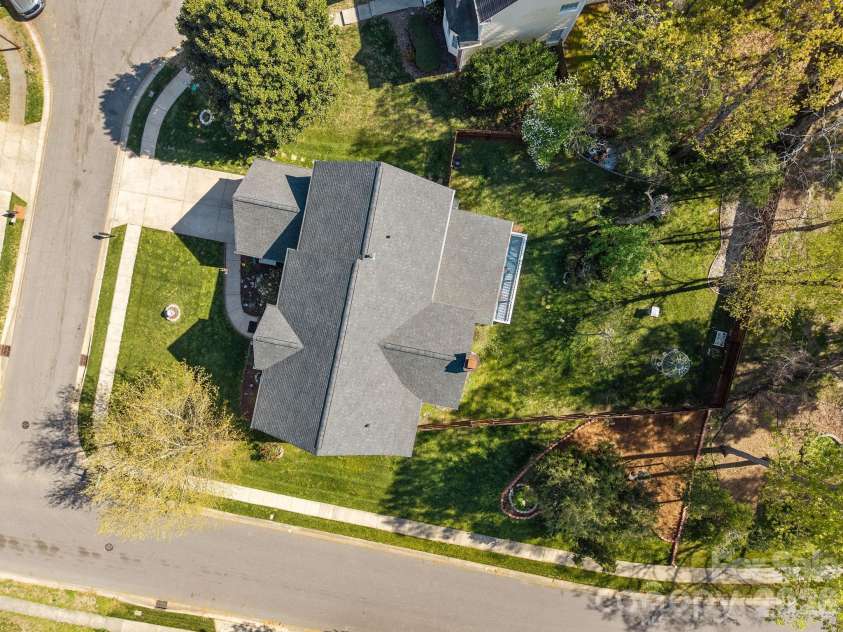 6215 Glencairn Court, Charlotte, NC 28269.  MLS# CAR4359110, YatesRealty ID 6767. 
