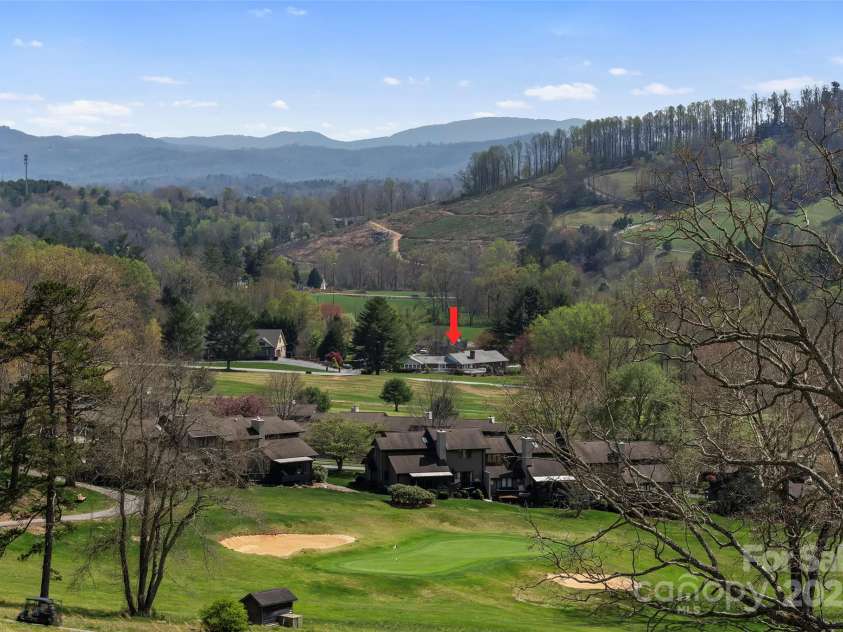 4 Willow View Drive, Mills River, NC 28759.  MLS# CAR4244291, YatesRealty ID 6769. 