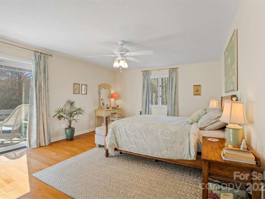 4 Willow View Drive, Mills River, NC 28759.  MLS# CAR4244291, YatesRealty ID 6769. 