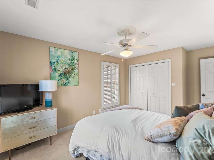 102 Parkland Street, Morganton, NC 28655.  MLS# CAR4223171, YatesRealty ID 6770. 