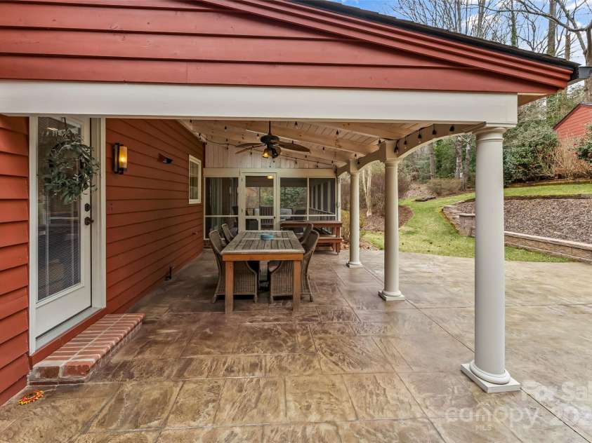 102 Parkland Street, Morganton, NC 28655.  MLS# CAR4223171, YatesRealty ID 6770. 
