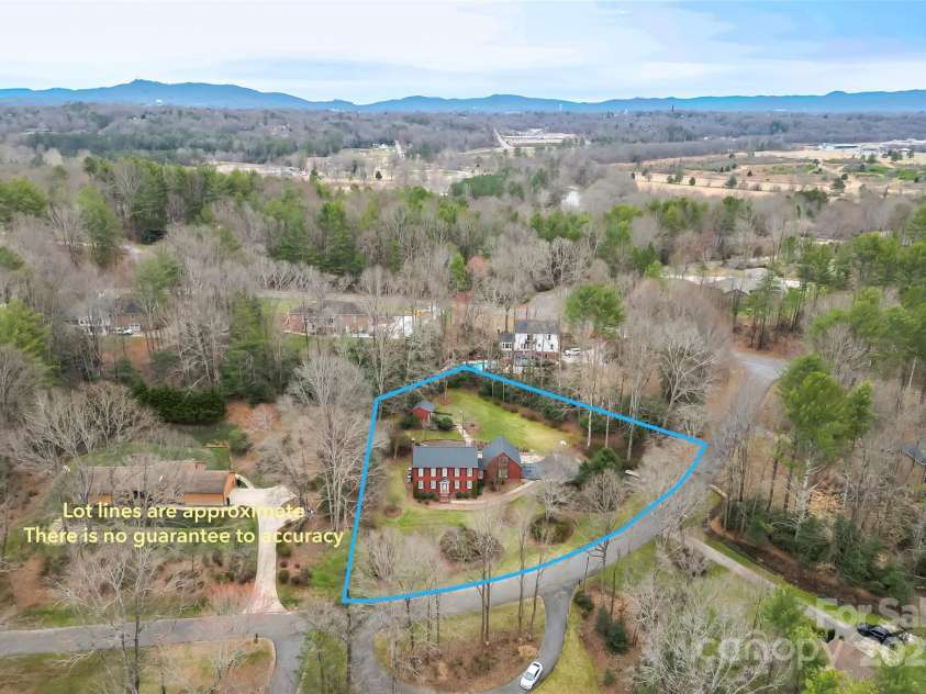 102 Parkland Street, Morganton, NC 28655.  MLS# CAR4223171, YatesRealty ID 6770. 
