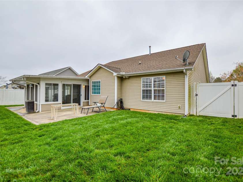 2981 Deep Cove Drive, Concord, NC 28027.  MLS# CAR4242076, YatesRealty ID 6771. 
