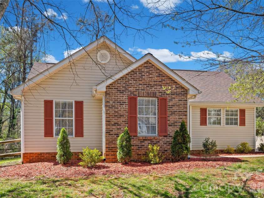 1548 Brentfield Drive, Rock Hill, SC 29732.  MLS# CAR4360983, YatesRealty ID 6772. 