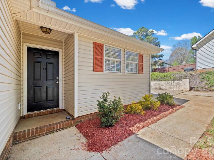 1548 Brentfield Drive, Rock Hill, SC 29732.  MLS# CAR4360983, YatesRealty ID 6772. 