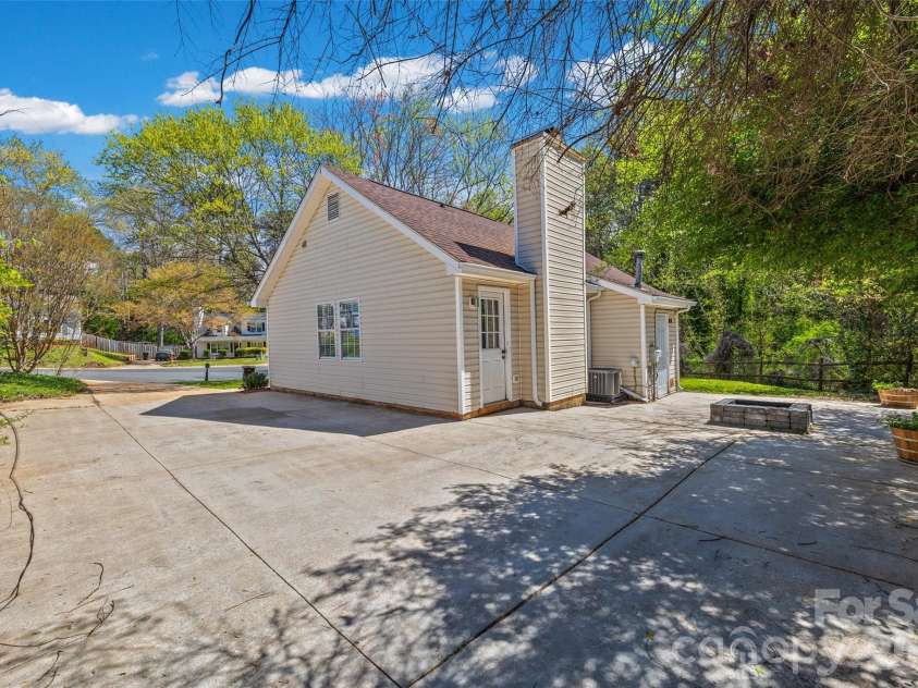 1548 Brentfield Drive, Rock Hill, SC 29732.  MLS# CAR4360983, YatesRealty ID 6772. 