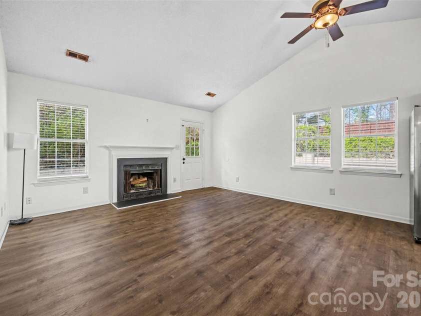 1548 Brentfield Drive, Rock Hill, SC 29732.  MLS# CAR4360983, YatesRealty ID 6772. Natural wood-burning fireplace 