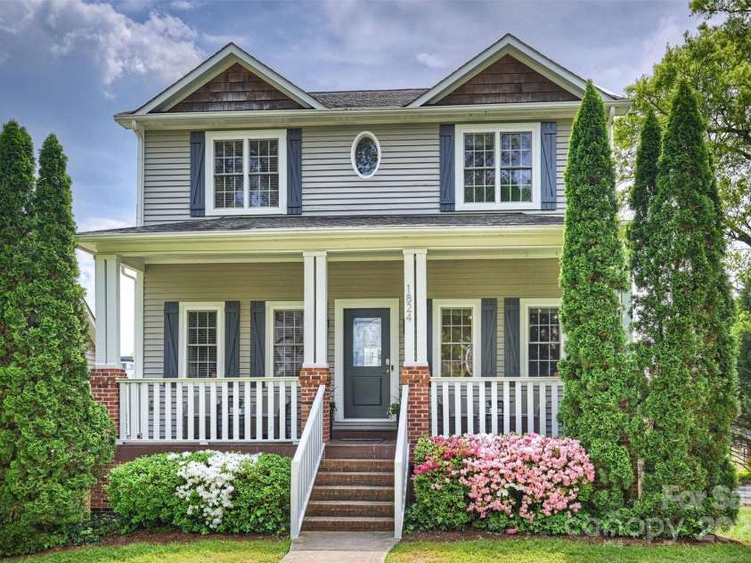 1824 Hall Avenue, Charlotte, NC 28205.  MLS# CAR4245014, YatesRealty ID 6773. 