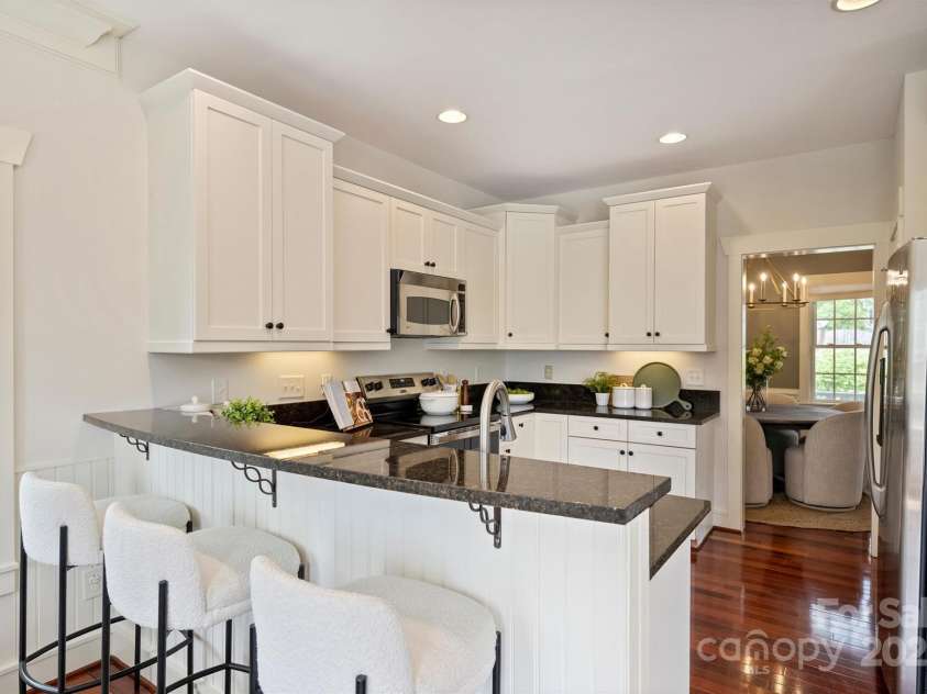 1824 Hall Avenue, Charlotte, NC 28205.  MLS# CAR4245014, YatesRealty ID 6773. 