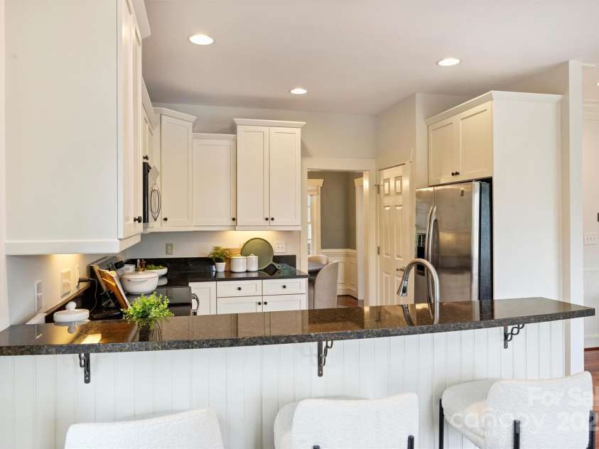 1824 Hall Avenue, Charlotte, NC 28205.  MLS# CAR4245014, YatesRealty ID 6773. 