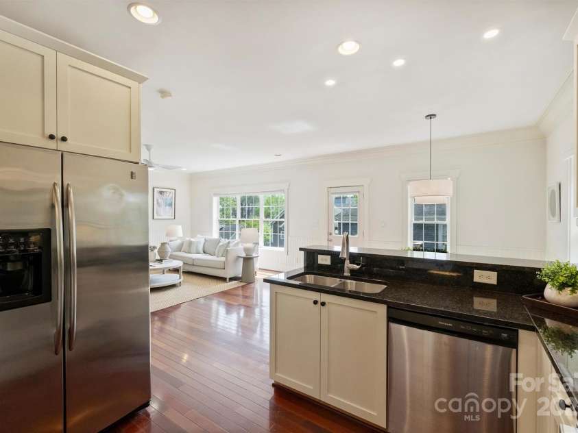 1824 Hall Avenue, Charlotte, NC 28205.  MLS# CAR4245014, YatesRealty ID 6773. 