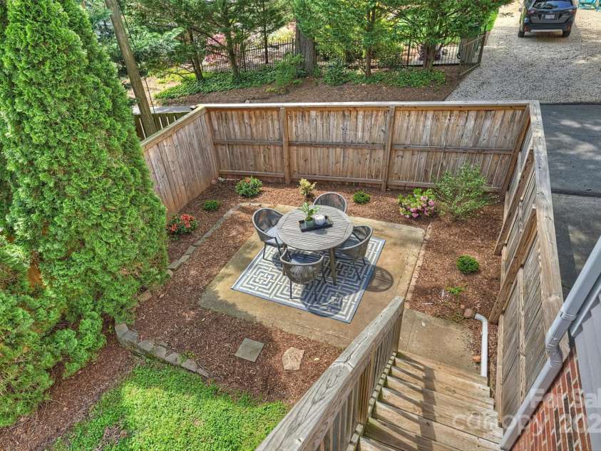 1824 Hall Avenue, Charlotte, NC 28205.  MLS# CAR4245014, YatesRealty ID 6773. 