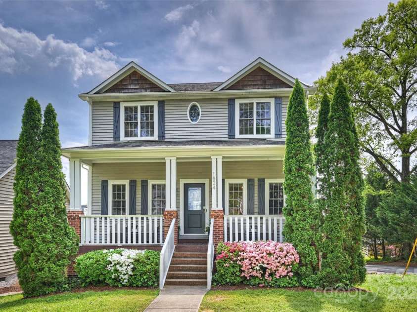 1824 Hall Avenue, Charlotte, NC 28205.  MLS# CAR4245014, YatesRealty ID 6773. 