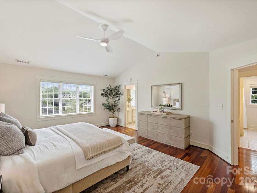 1824 Hall Avenue, Charlotte, NC 28205.  MLS# CAR4245014, YatesRealty ID 6773. Vaulted primary bedroom