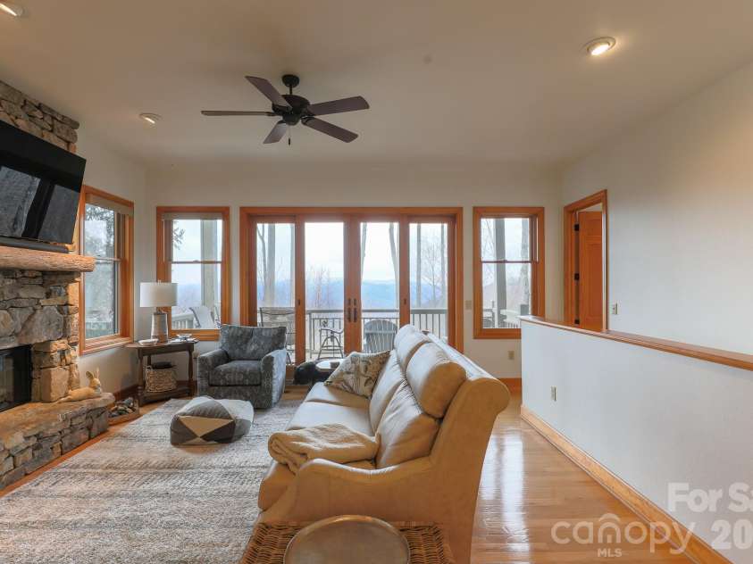 528 Andrew Banks Road, Burnsville, NC 28714.  MLS# CAR4357866, YatesRealty ID 6773. 