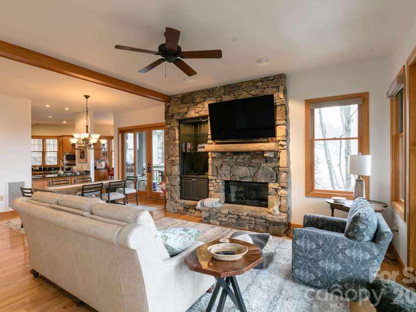 528 Andrew Banks Road, Burnsville, NC 28714.  MLS# CAR4357866, YatesRealty ID 6773. 