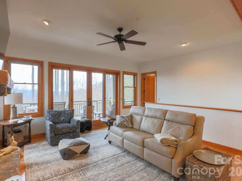 528 Andrew Banks Road, Burnsville, NC 28714.  MLS# CAR4357866, YatesRealty ID 6773. 