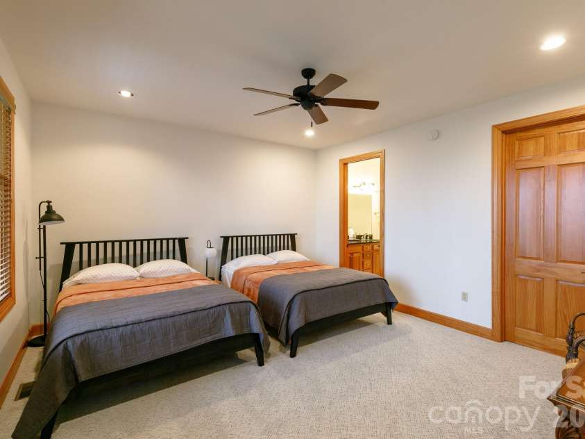 528 Andrew Banks Road, Burnsville, NC 28714.  MLS# CAR4357866, YatesRealty ID 6773. 