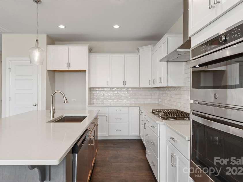 4679 Hopsack Drive, Indian Trail, NC 28079.  MLS# CAR4147350, YatesRealty ID 6774. Kitchen