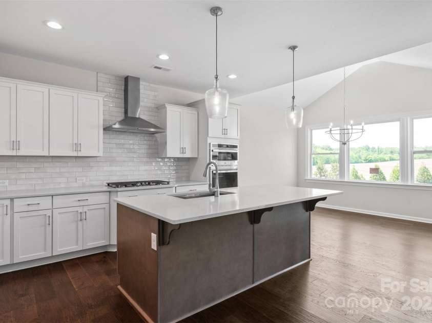 4679 Hopsack Drive, Indian Trail, NC 28079.  MLS# CAR4147350, YatesRealty ID 6774. Kitchen & Breakfast