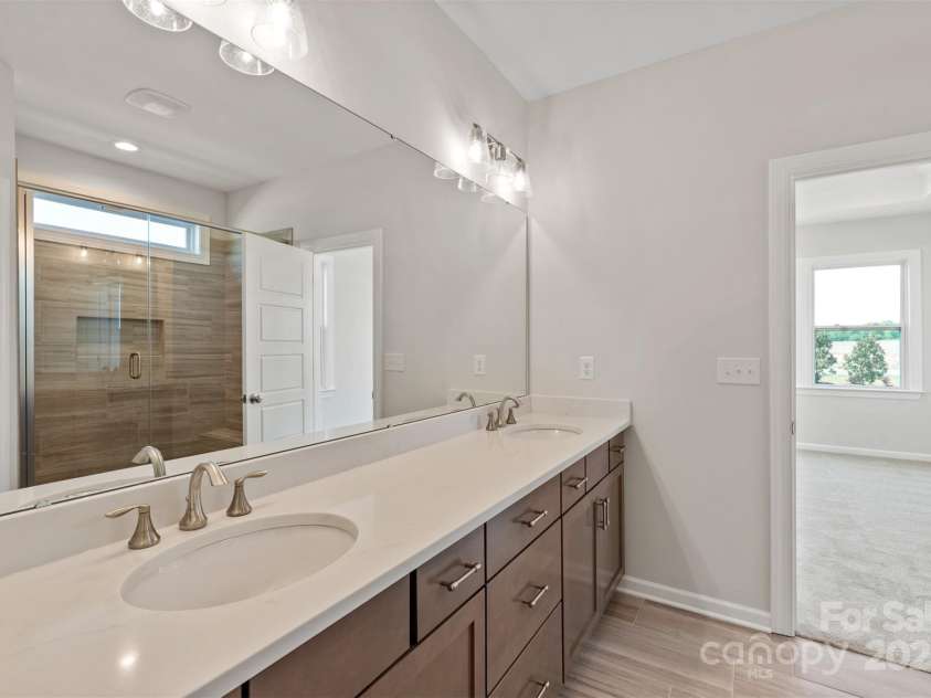 4679 Hopsack Drive, Indian Trail, NC 28079.  MLS# CAR4147350, YatesRealty ID 6774. Primary Bath