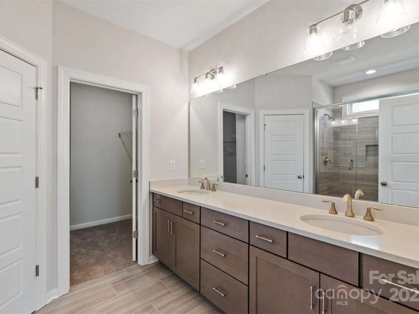 4679 Hopsack Drive, Indian Trail, NC 28079.  MLS# CAR4147350, YatesRealty ID 6774. Primary Bath