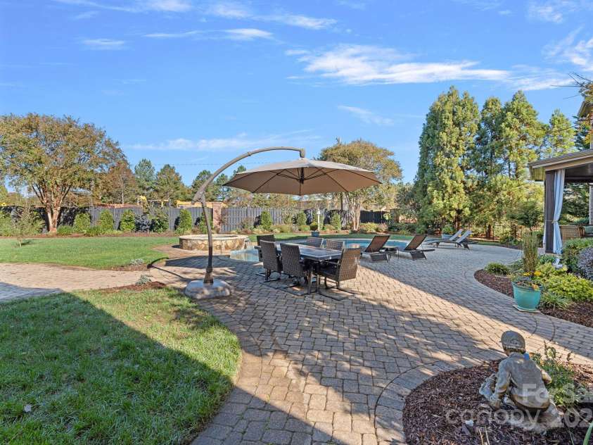 8724 Highgrove Street, Charlotte, NC 28277.  MLS# CAR4232220, YatesRealty ID 6777. 