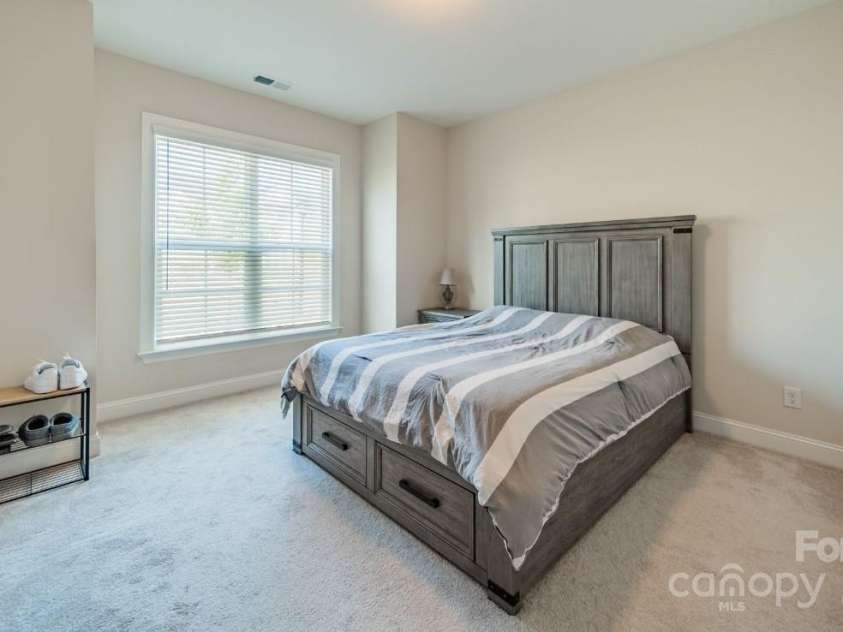 5014 Painswick Place, Charlotte, NC 28215.  MLS# CAR4196384, YatesRealty ID 6779. 