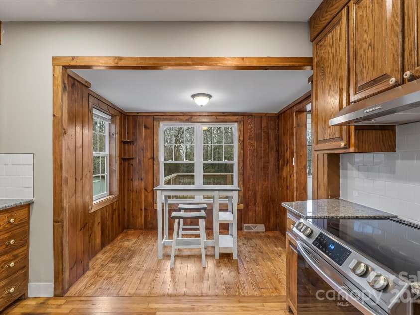 2523 Kool Park Road, Hickory, NC 28601.  MLS# CAR4329141, YatesRealty ID 678. 