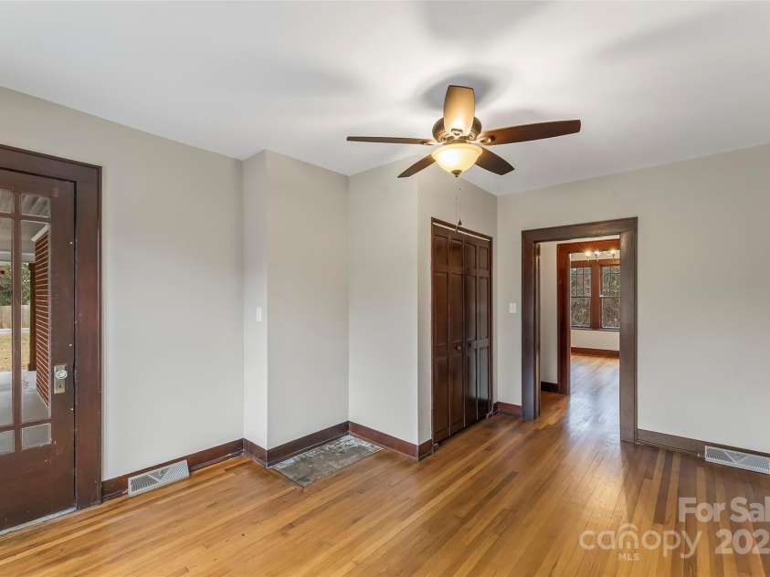 2523 Kool Park Road, Hickory, NC 28601.  MLS# CAR4329141, YatesRealty ID 678. 